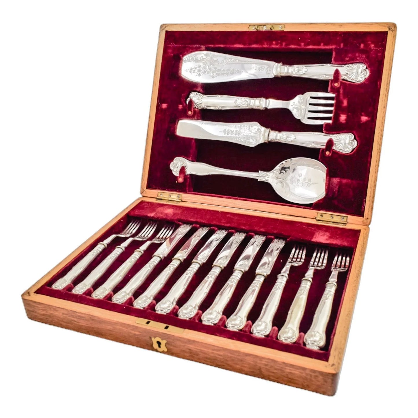 Victorian Queens silver plate 16 piece 6 person fish cutlery set, 4 servers in oak canteen