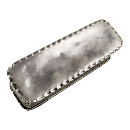 Victorian sterling silver dressing table snuff box embossed with Art Nouveau scrolls