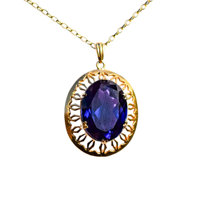 Vintage 9ct gold pendant necklace with 23ct colour-change sapphire, Romantic Revival design, 1970