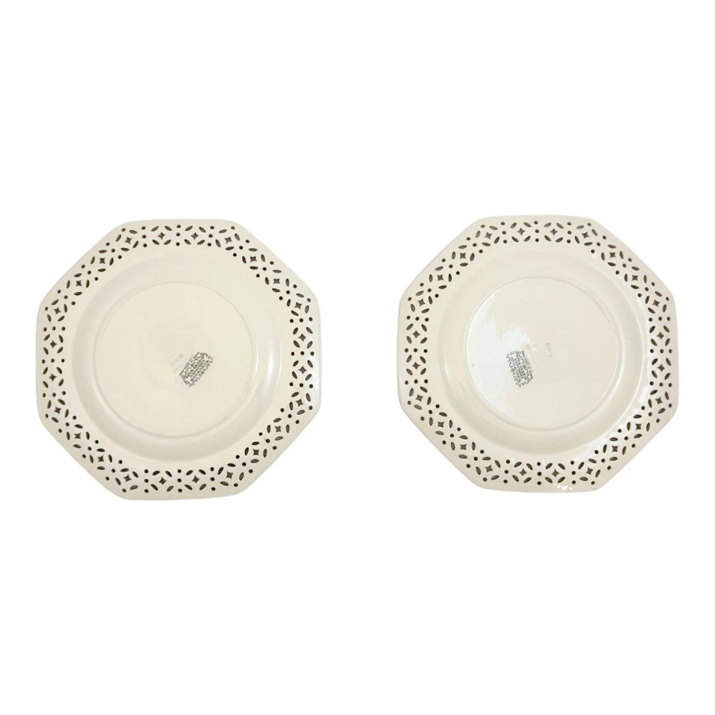 Pair of mid-Victorian Wedgwood Queen's Ware porcelain Neoclassical octagonal plates