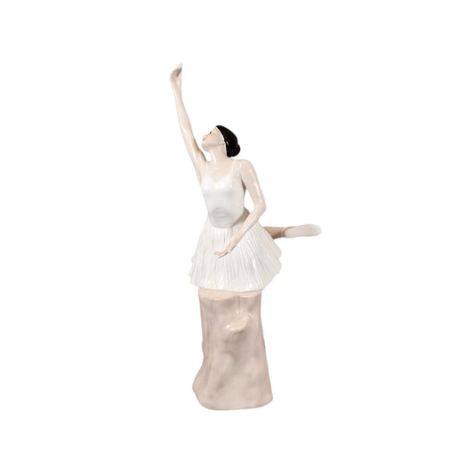 Boxed Royal Doulton porcelain figurine, Reflections “Ballerina” HN3197