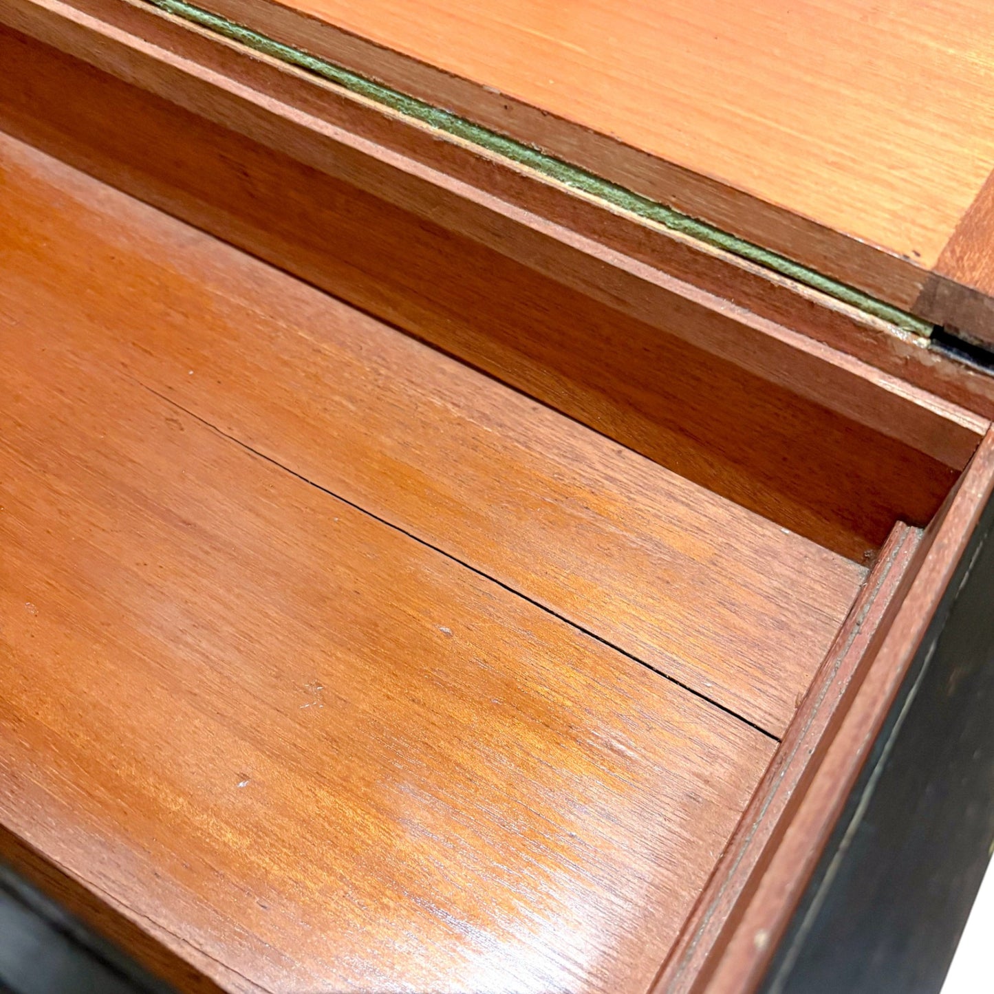Victorian mahogany writing slope, brass inlay, secret drawers
