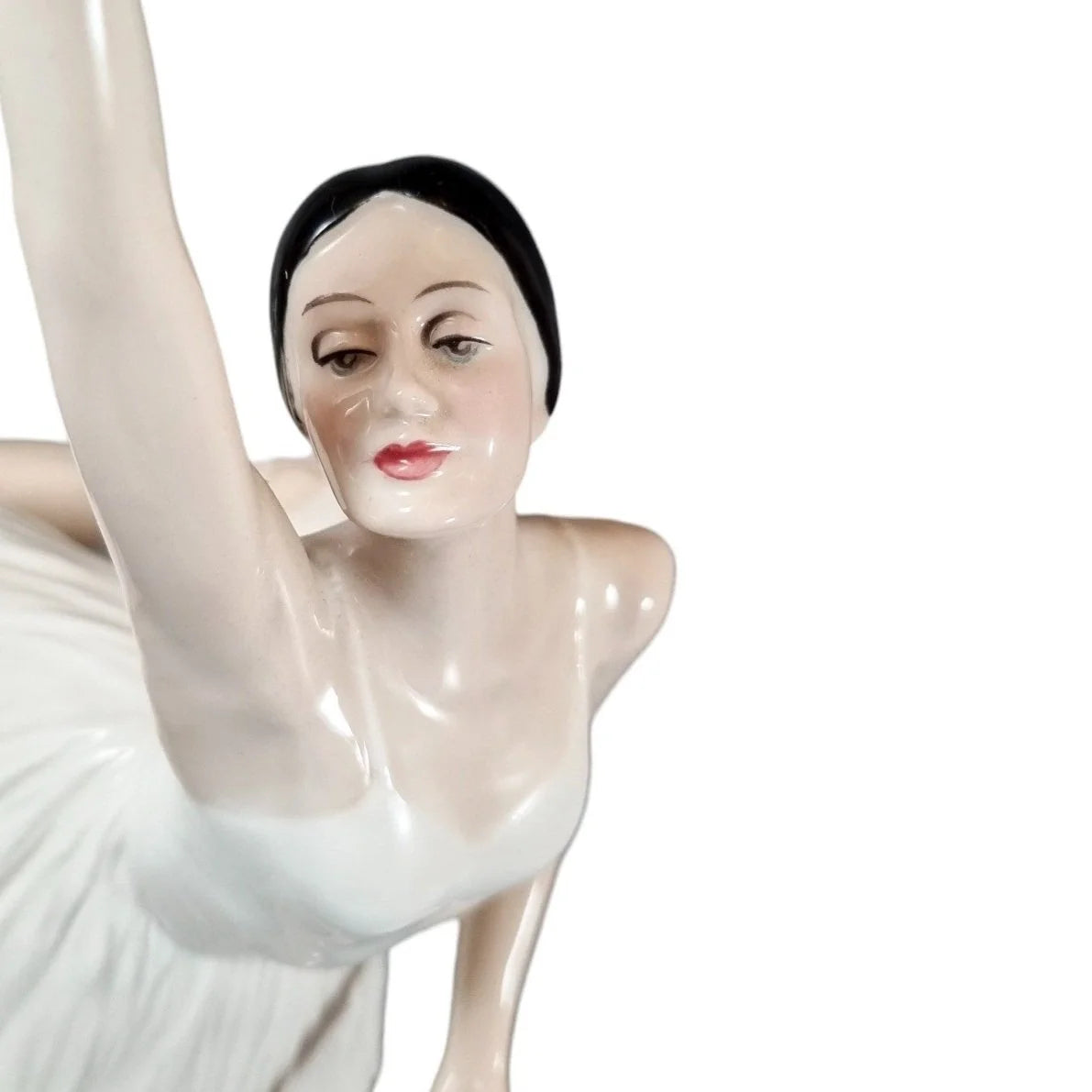 Boxed Royal Doulton porcelain figurine, Reflections “Ballerina” HN3197