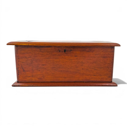 1790's Swedish Gustavian mahogany box, geometric inlay