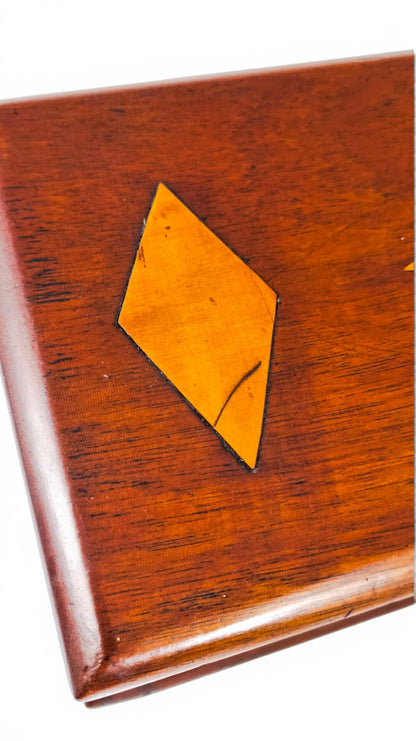 1790's Swedish Gustavian mahogany box, geometric inlay