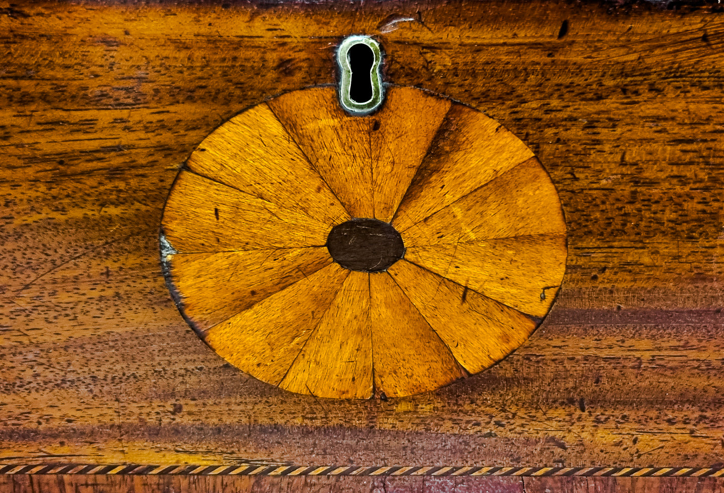 George III mahogany tea caddy, satinwood marquetry