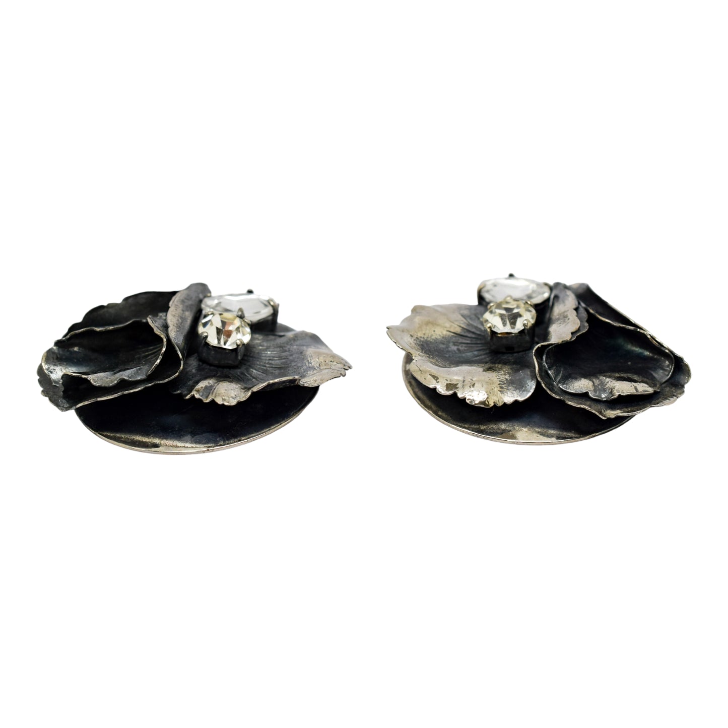 1980's Ermani Bulatti Art Nouveau large statement ear clips of floral and foliate design