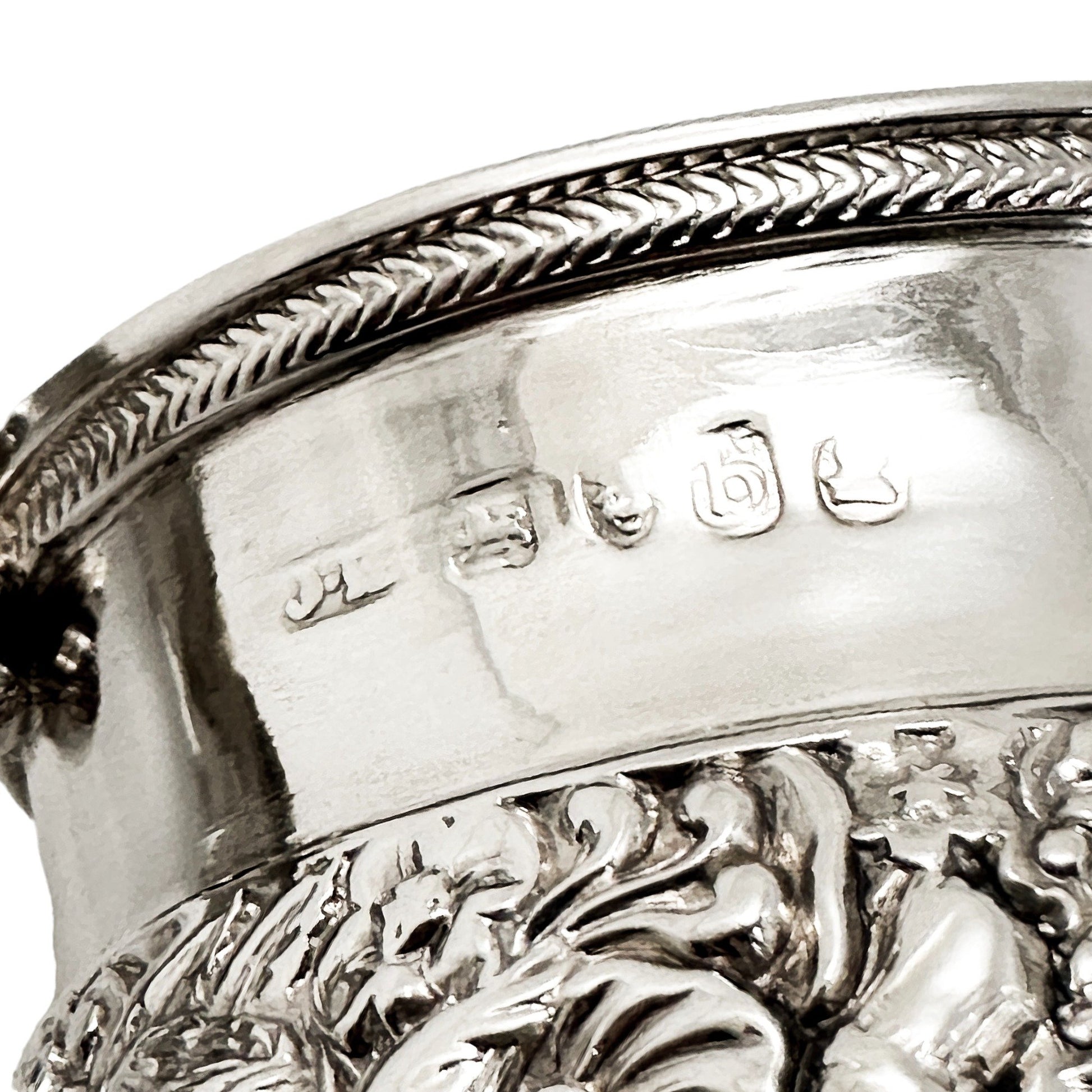 William IV Joseph Angell sterling silver lady’s mug / Christening cup 1817