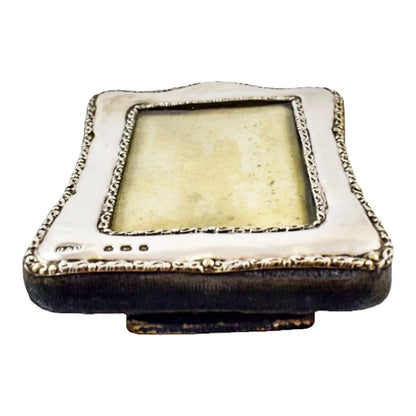 Edwardian sterling silver easel photo frame trimmed with scrolls