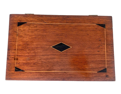 Large Victorian mahogany work box / jewellery chest with rhombus design to lid
