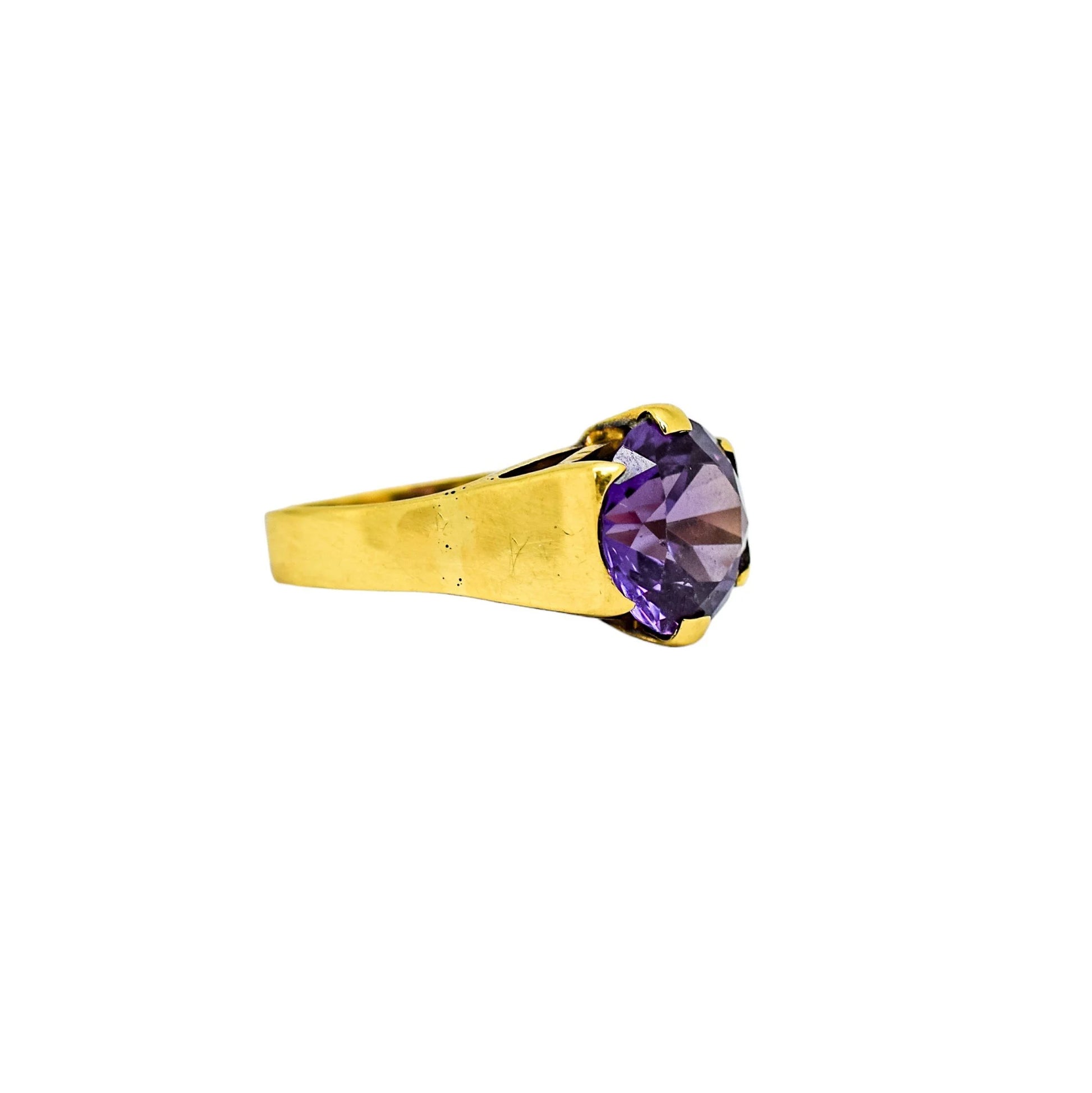 Vintage 9k yellow gold 4.8ct alexandrite sapphire colour-change statement ring, size N