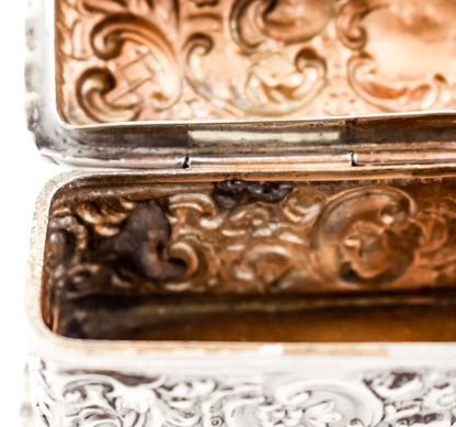 Victorian sterling silver dressing table snuff box embossed with Art Nouveau scrolls