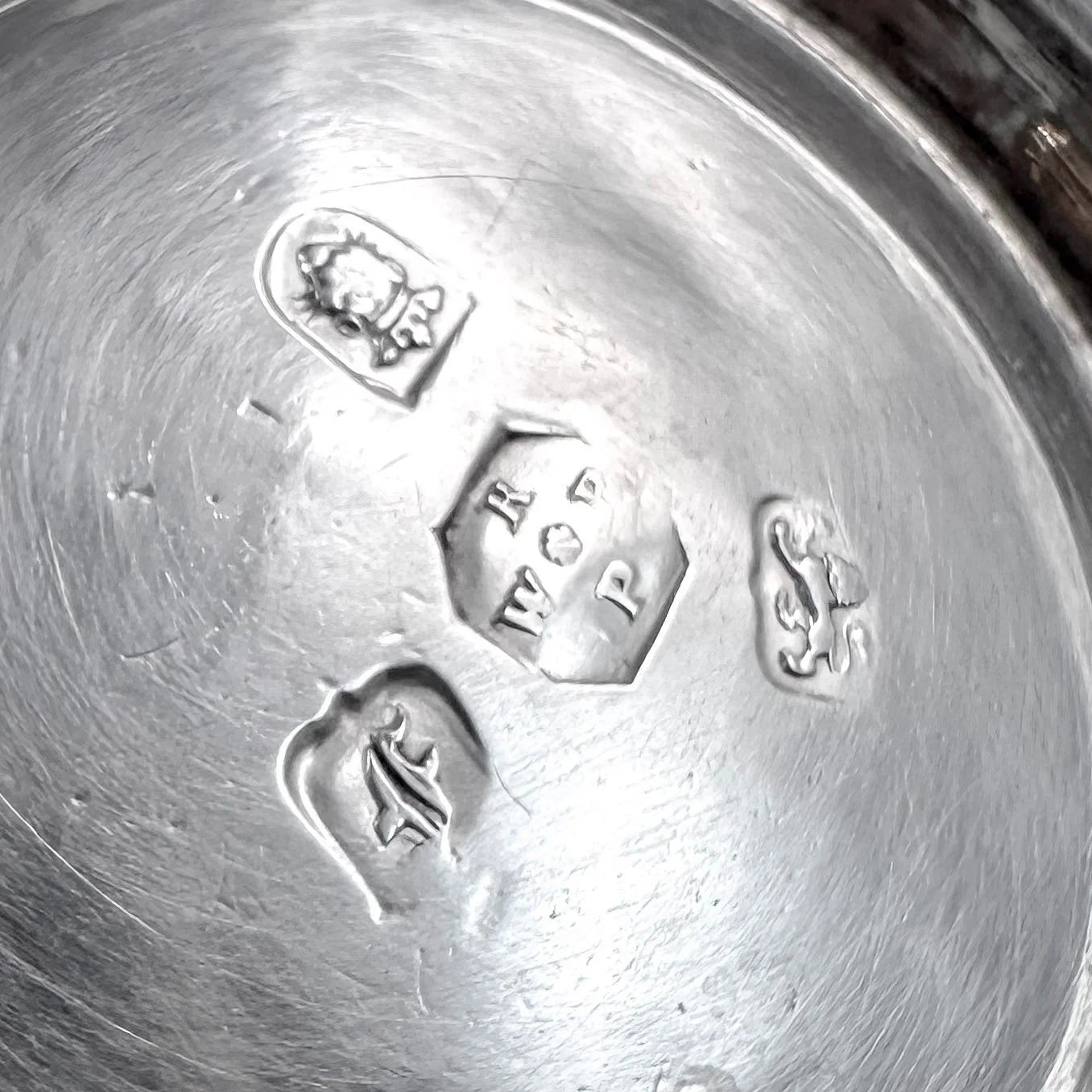 Georgian sterling silver two handled sugar bowl / porringer, William & Robert Peaston, 1761