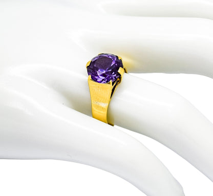 Vintage 9k yellow gold 4.8ct alexandrite sapphire colour-change statement ring, size N