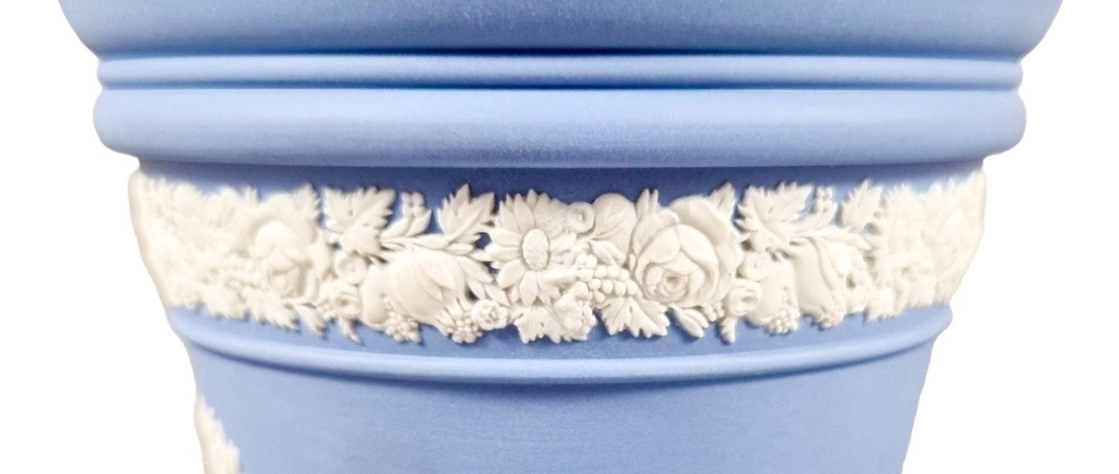 Wedgwood blue Jasperware flower pot /planter / vase with Greek Roman Neoclassical scenes