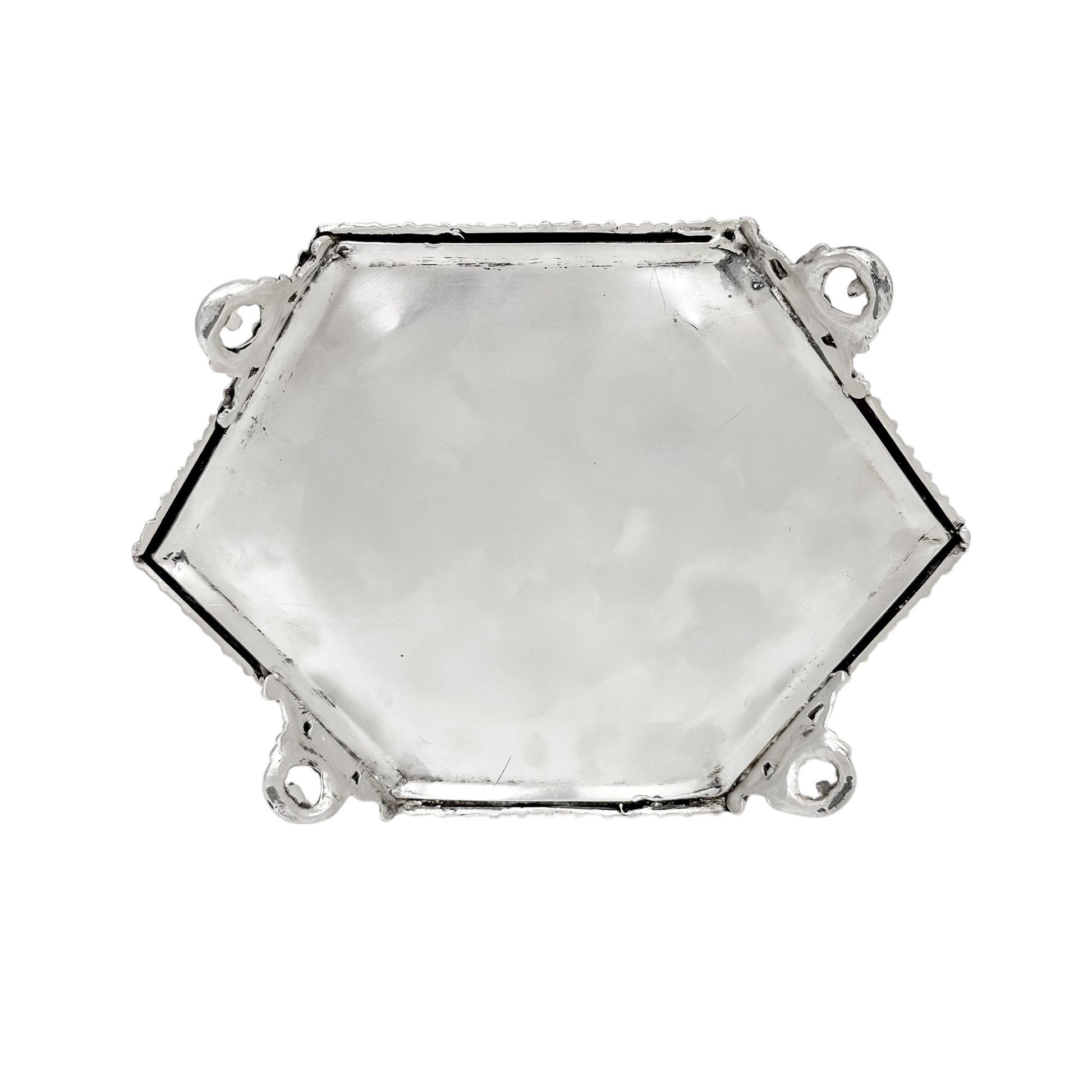 Victorian Neoclassical 6-sided silver-plated biscuit barrel on cast feet with egg-and-dart trim