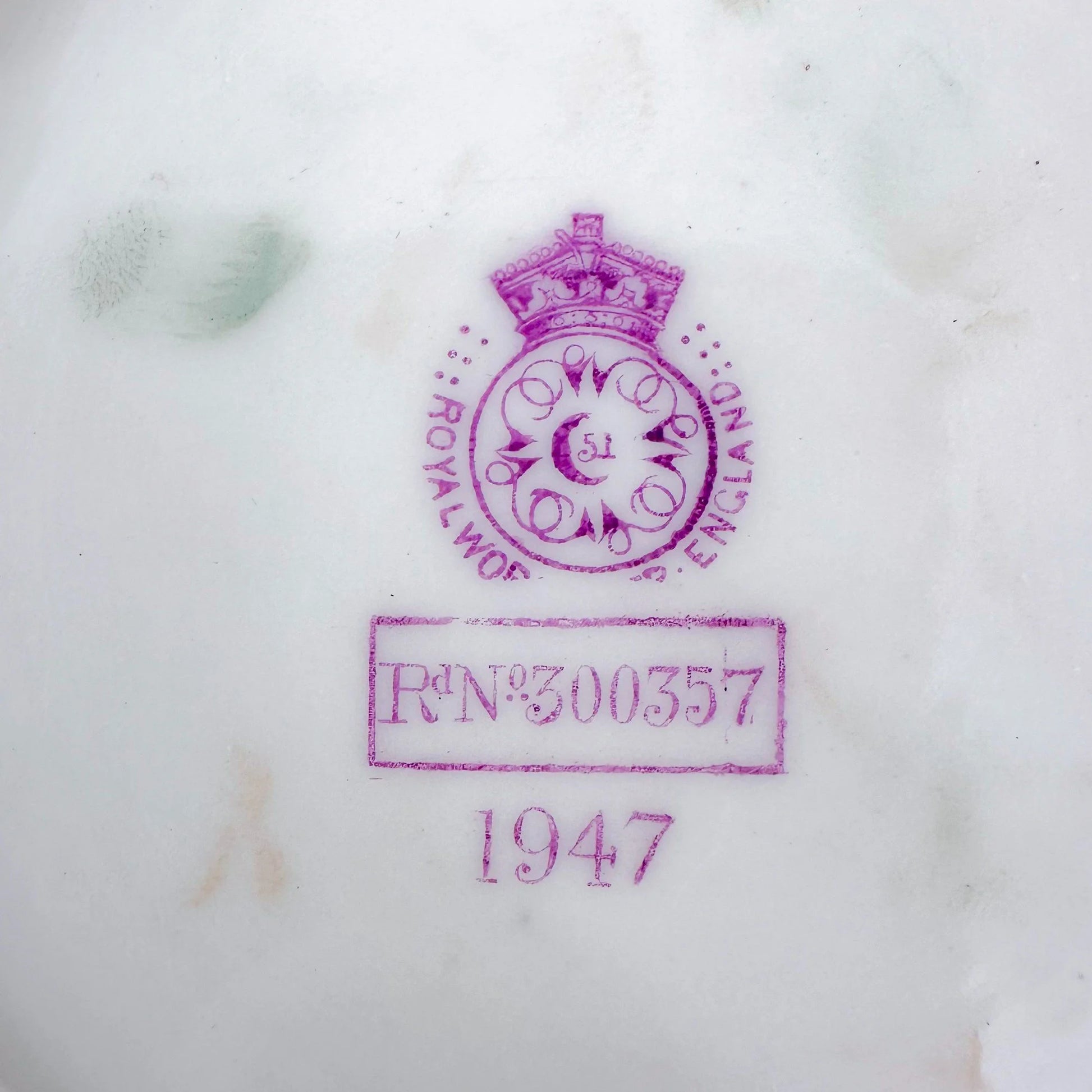 Art Nouveau Royal Worcester porcelain blush jardiniere / cache pot