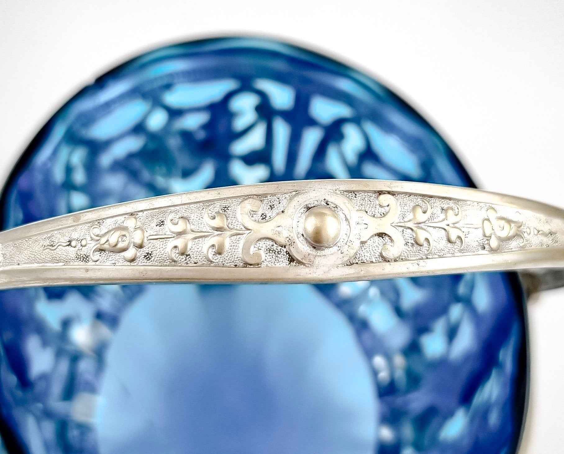Antique silver-plated basket with sapphire blue glass, Roman Plewkiewicz, Louis XVI style, circa 1900