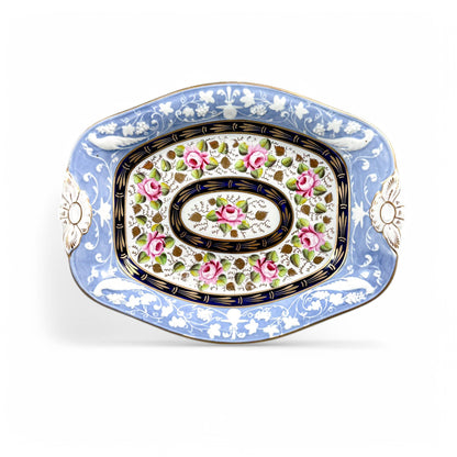 Rare New Hall Staffordshire hybrid porcelain dessert service with powder blue and rose decoration, circa 1820