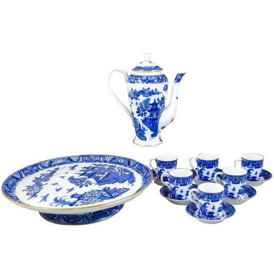 1917 Royal Worcester Chinoiserie Blue Willow porcelain 14 piece coffee service for 6 persons with tazza, cups, saucers and coffeepot
