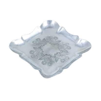 Sterling silver trinket dish in Art Nouveau style, fluted body with thistle design