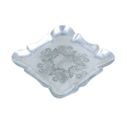 Sterling silver trinket dish in Art Nouveau style, fluted body with thistle design