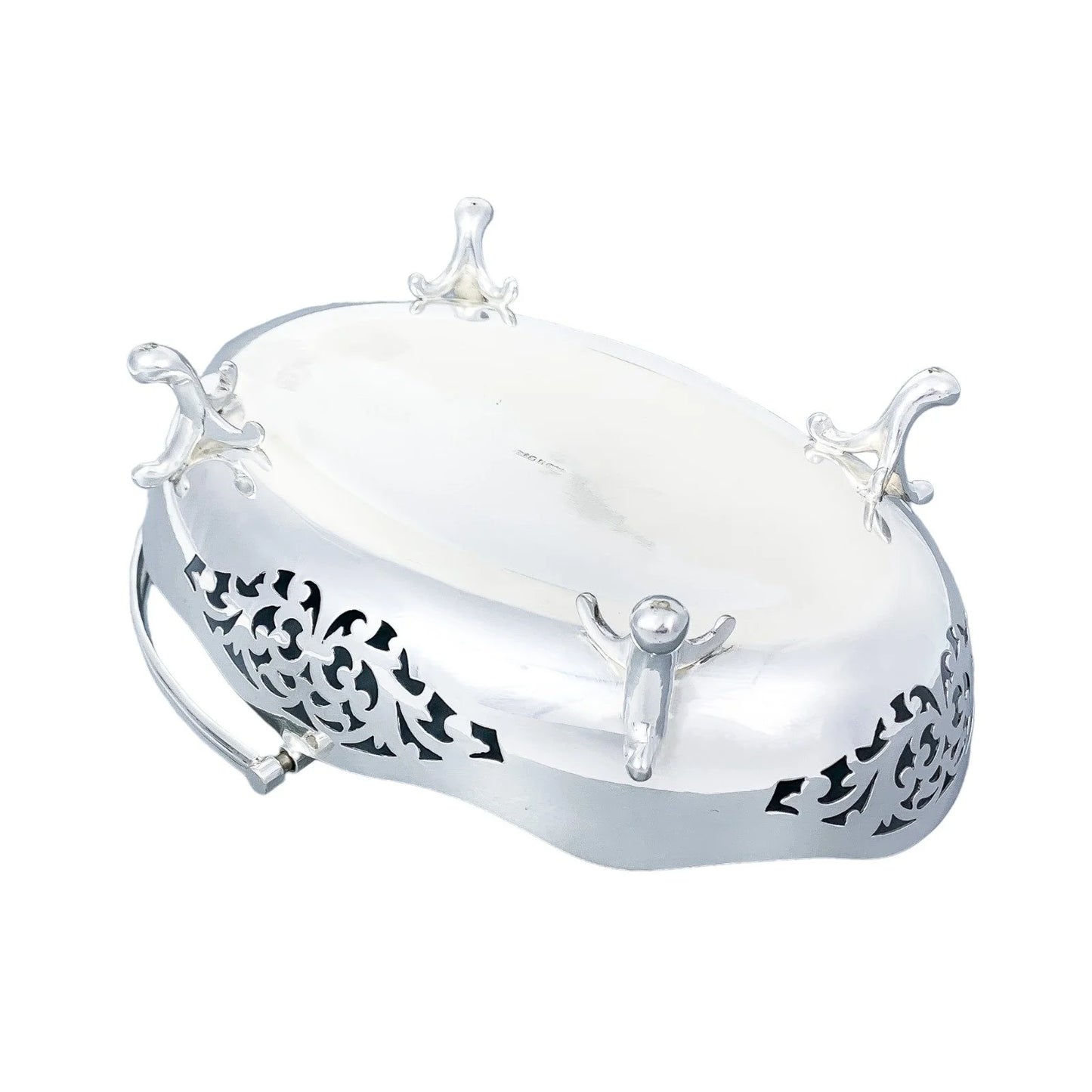 Elegant Edwardian silver plated pierced fruit basket with handle