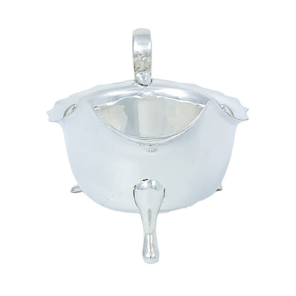 1920’s silver plated gravy / sauce boat by Viners of Sheffield