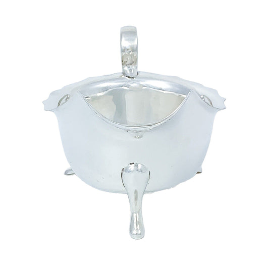 1920’s silver plated gravy / sauce boat by Viners of Sheffield