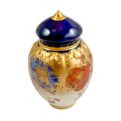 Victorian Royal Crown Derby lidded pot gilded and hand-painted with Imari flowers