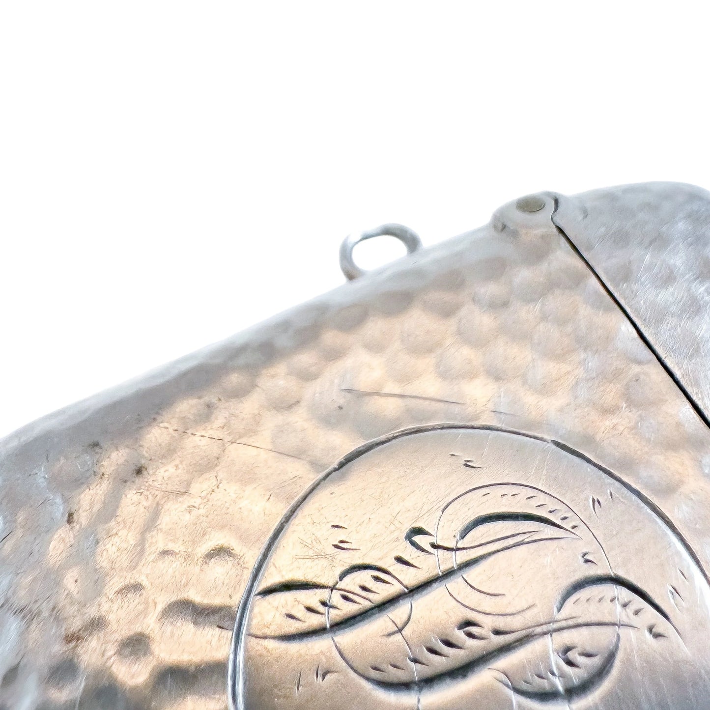 Large Edwardian sterling silver hand-hammered vesta case with bale and strike plate