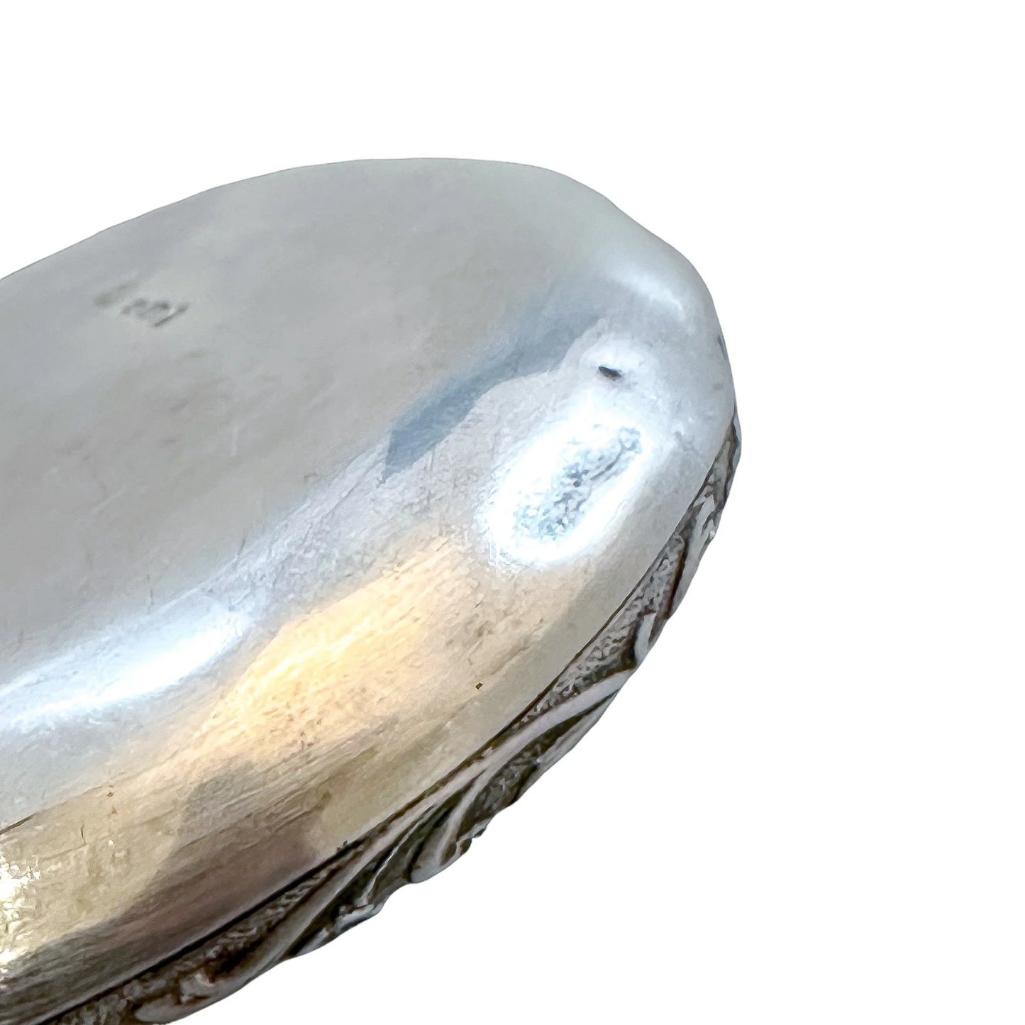 Imported sterling silver Dutch pill / snuff box embossed with cows and sheep