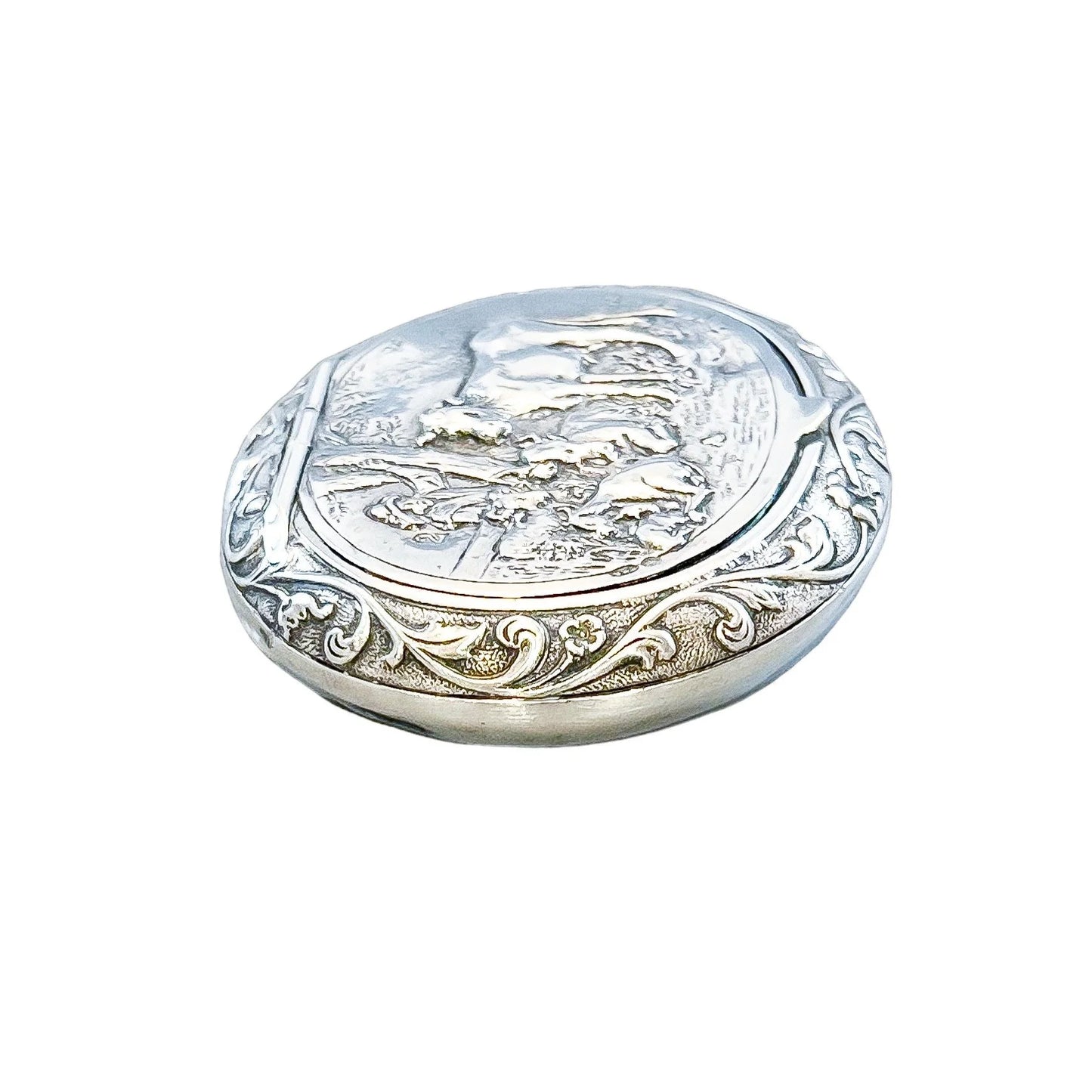 Imported sterling silver Dutch pill / snuff box embossed with cows and sheep