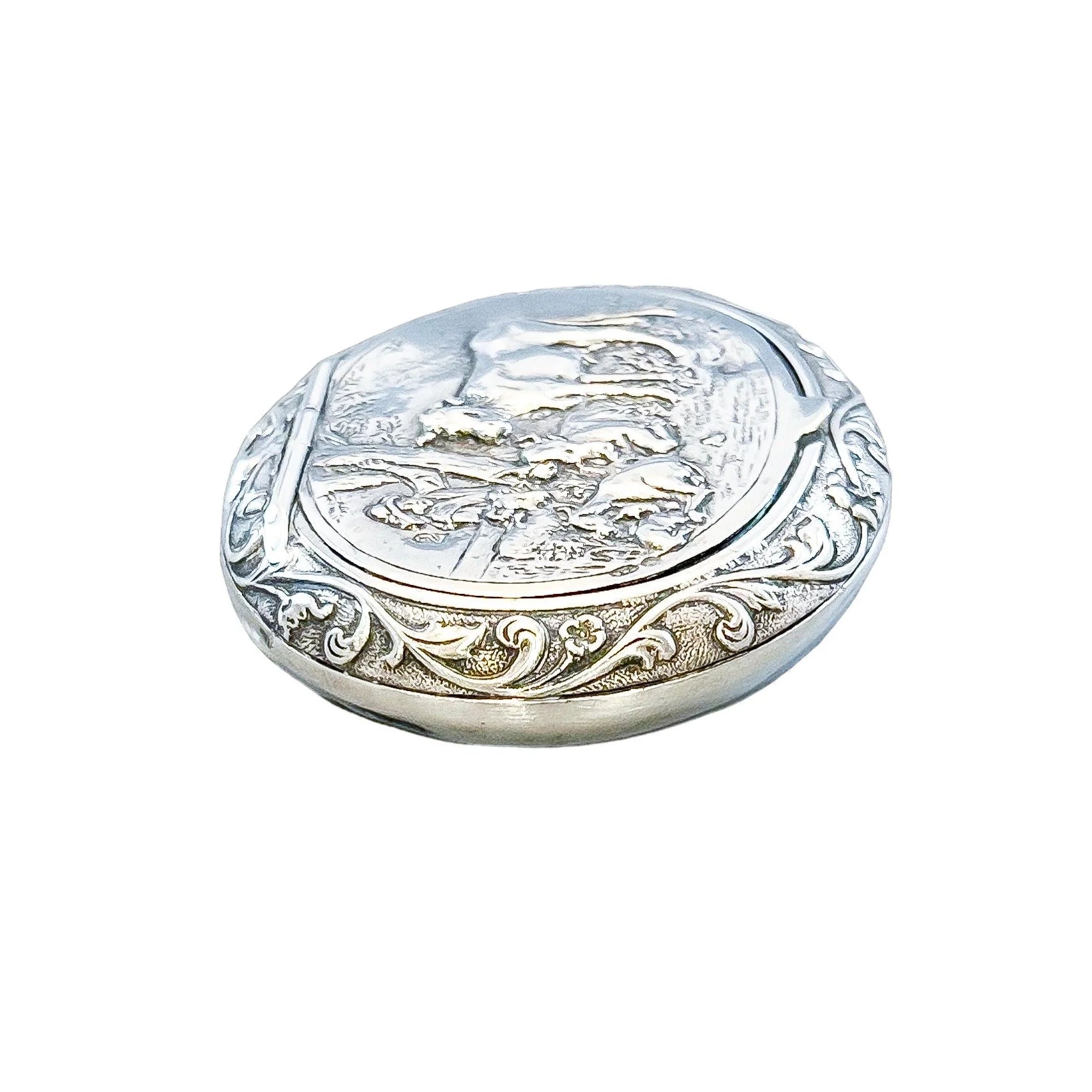 Imported sterling silver Dutch pill / snuff box embossed with cows and sheep