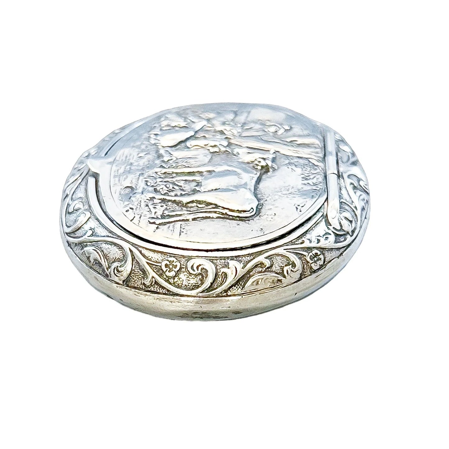 Imported sterling silver Dutch pill / snuff box embossed with cows and sheep