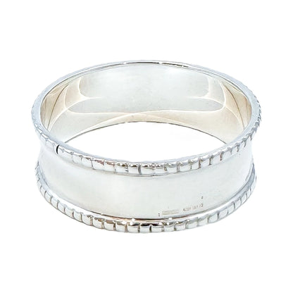Vintage classic design boxed sterling silver napkin ring with beaded border