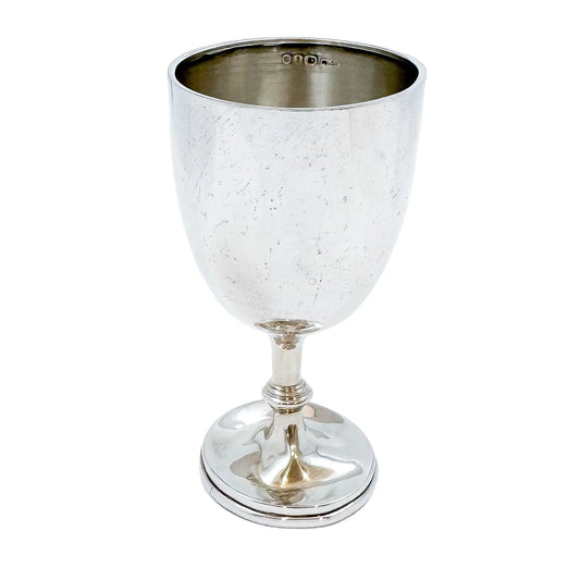 George V sterling silver goblet / egg cup / shot glass