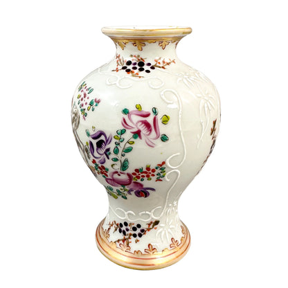 French 1870's Edme Samson armorial porcelain vase in Chinese export style