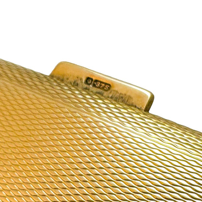 Art Deco 9 kt yellow gold large engine-turned bevelled cigarette case, 93 g