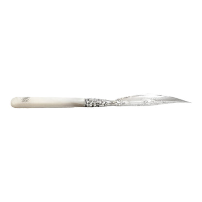 Victorian sterling silver butter knife / caviar spreader with mother of pearl handle
