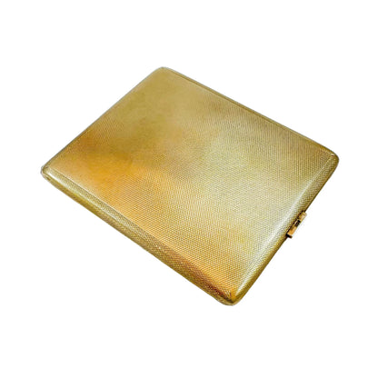Art Deco 9 kt yellow gold large engine-turned bevelled cigarette case, 93 g