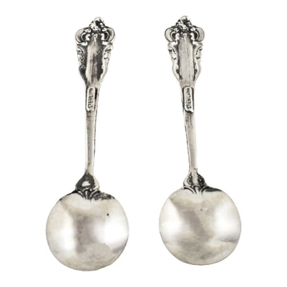 Edwardian set of 2 Neoclassical gilt sterling silver boxed navette salts with spoons