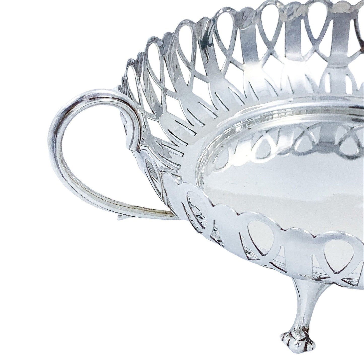 Edwardian silver plated pierced two-handled round centrepiece fruit bowl basket
