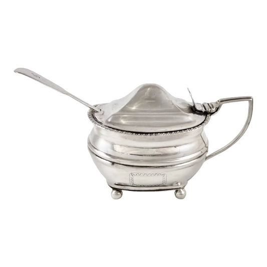 George III sterling silver mustard pot and spoon, Duncan Urquhart & Naphtali Hart, 1809