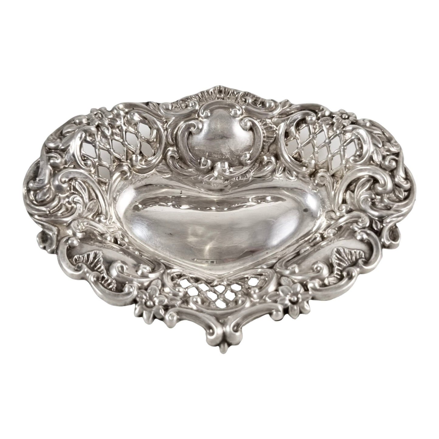 Victorian sterling silver pair of pin trays / trinket dishes heart-shaped embossed with scrolls and flowers, Henry Matthews, 1900