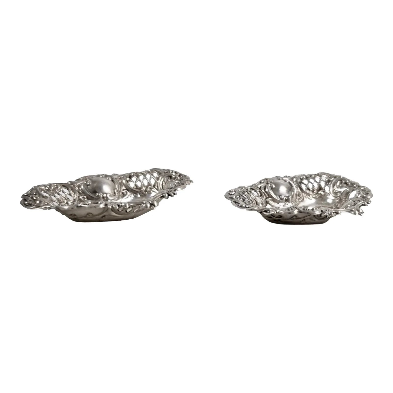 Victorian sterling silver pair of pin trays / trinket dishes heart-shaped embossed with scrolls and flowers, Henry Matthews, 1900