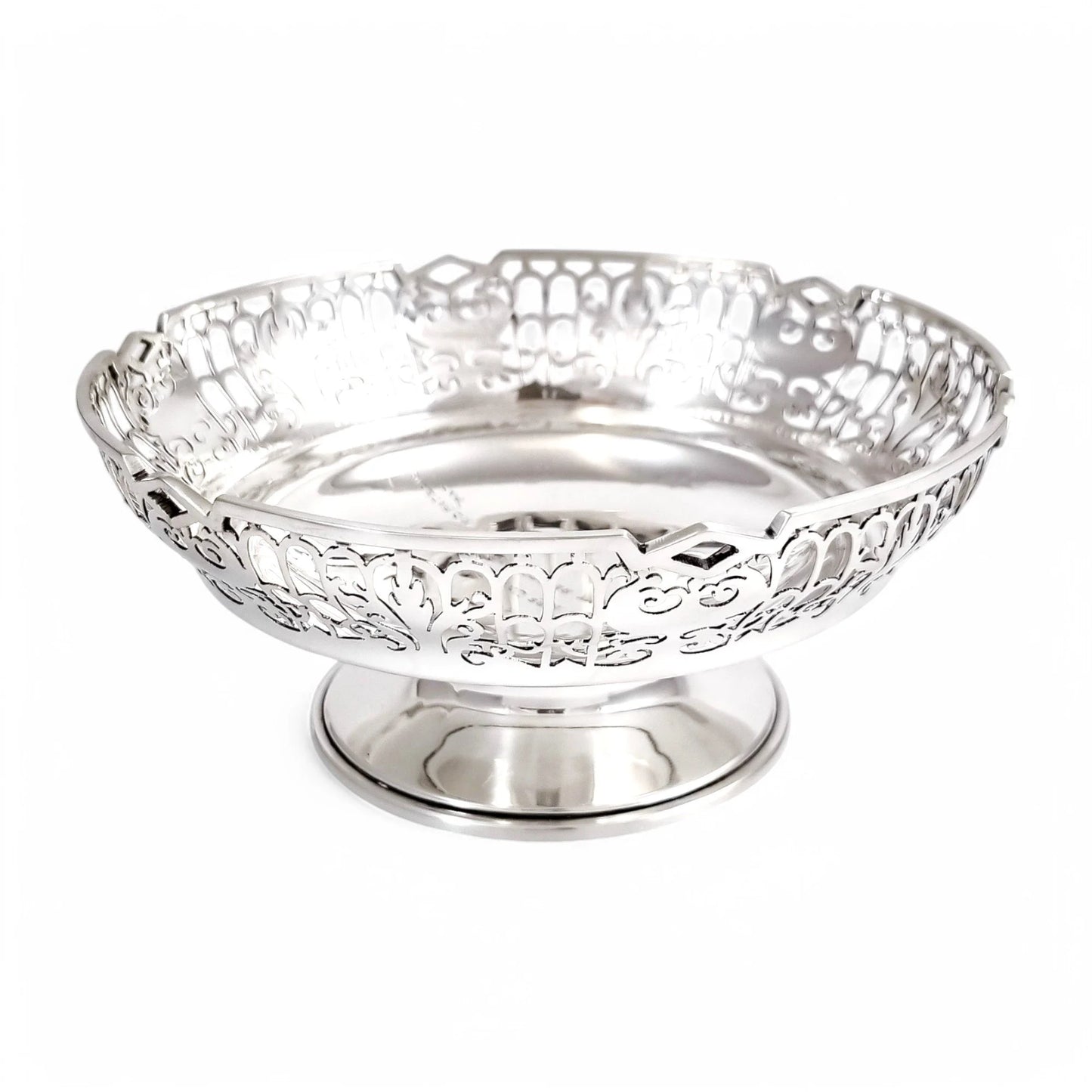 Large sterling silver pedestal basket with pierced foliate and trellis decoration, Sheffield 1953