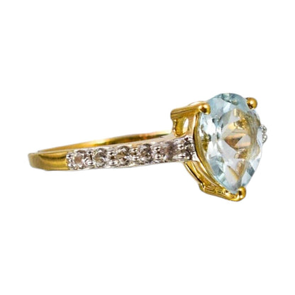 10ct yellow gold with pear-shaped aquamarine and diamonds dress ring, size P 1/2