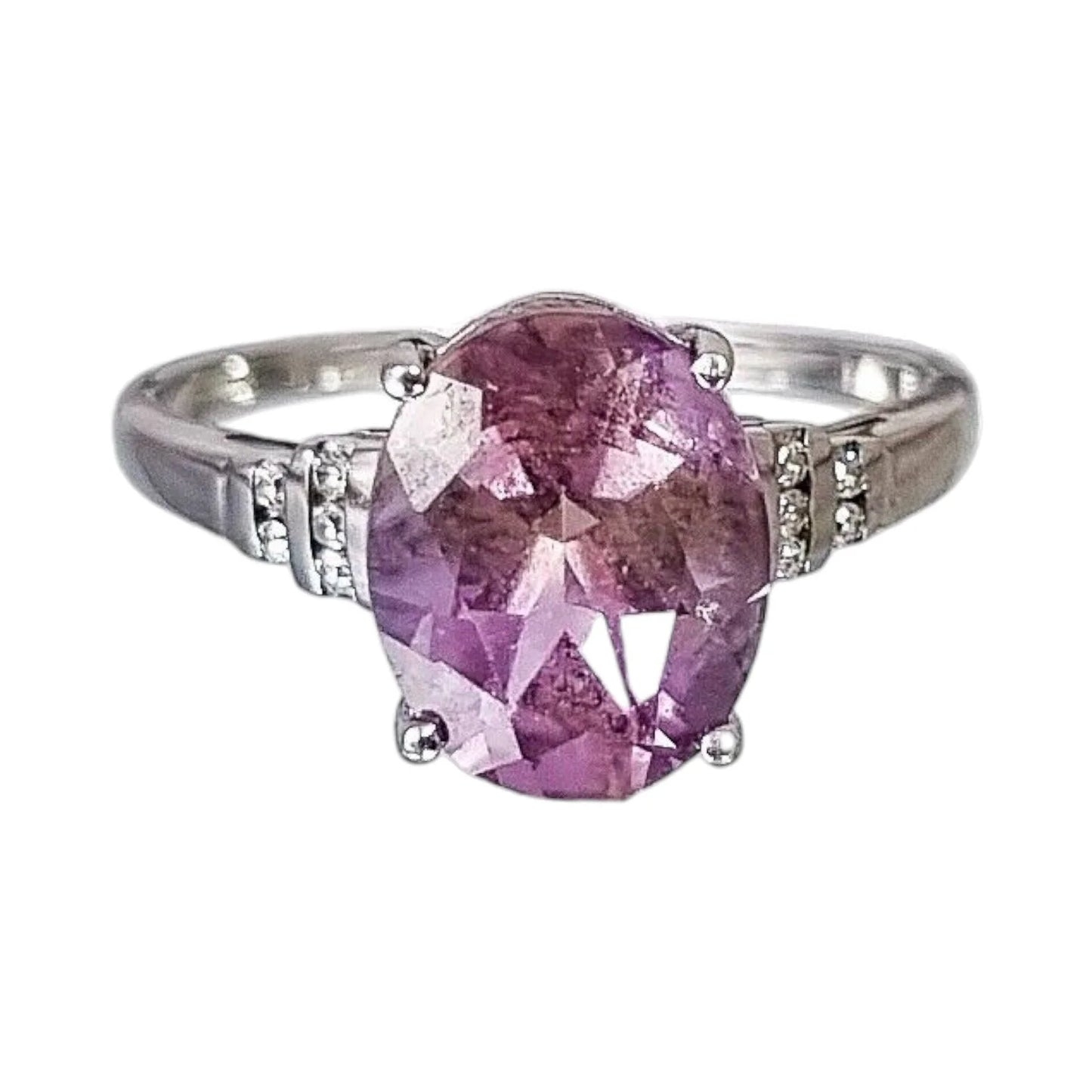 9ct white gold oval-cut amethyst and stepped shoulders solitaire diamond dress ring, size N