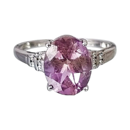 9ct white gold oval-cut amethyst and stepped shoulders solitaire diamond dress ring, size N